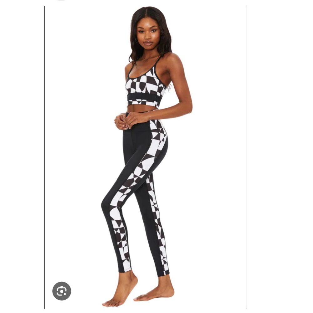 Beachriot Colorblock Legging in 70's Geo- Med